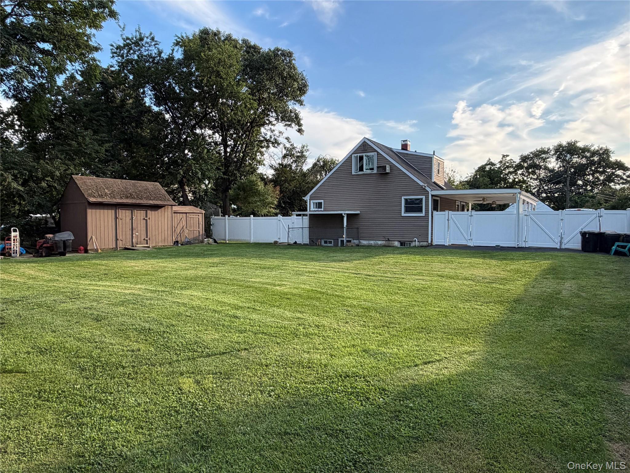 Single Family Crystal Lane  Suffolk County, NY 11717, MLS-1043847-5