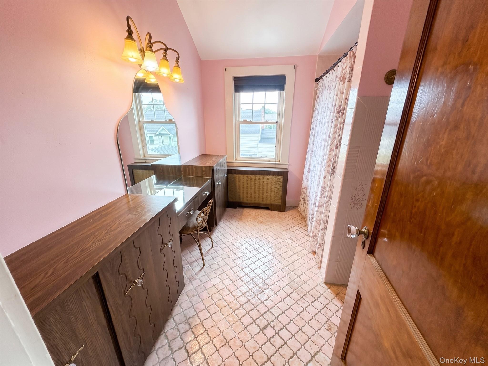 Single Family Fallwood Parkway Nassau County, NY 11735, MLS-1043870-21