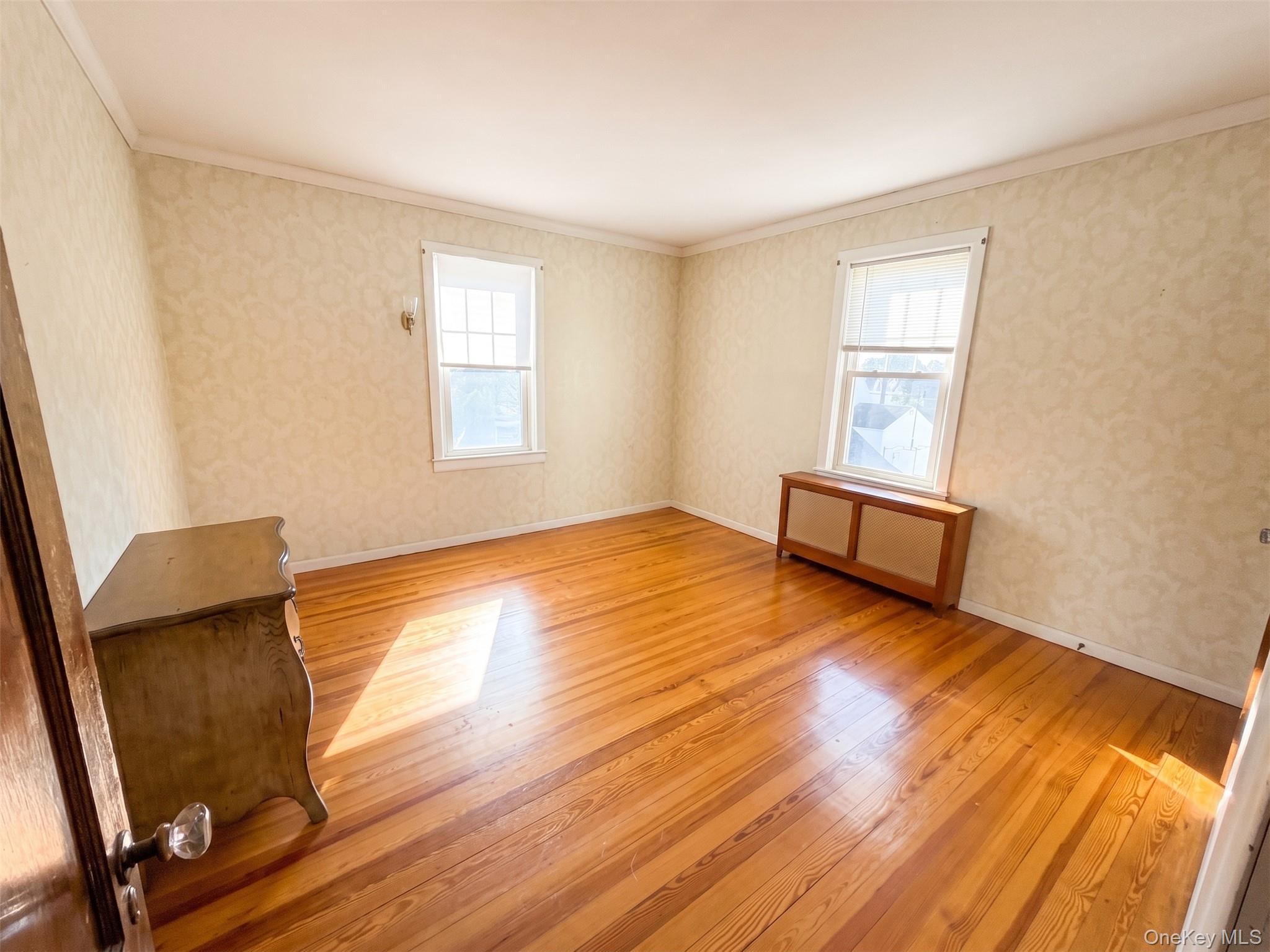 Single Family Fallwood Parkway Nassau County, NY 11735, MLS-1043870-24