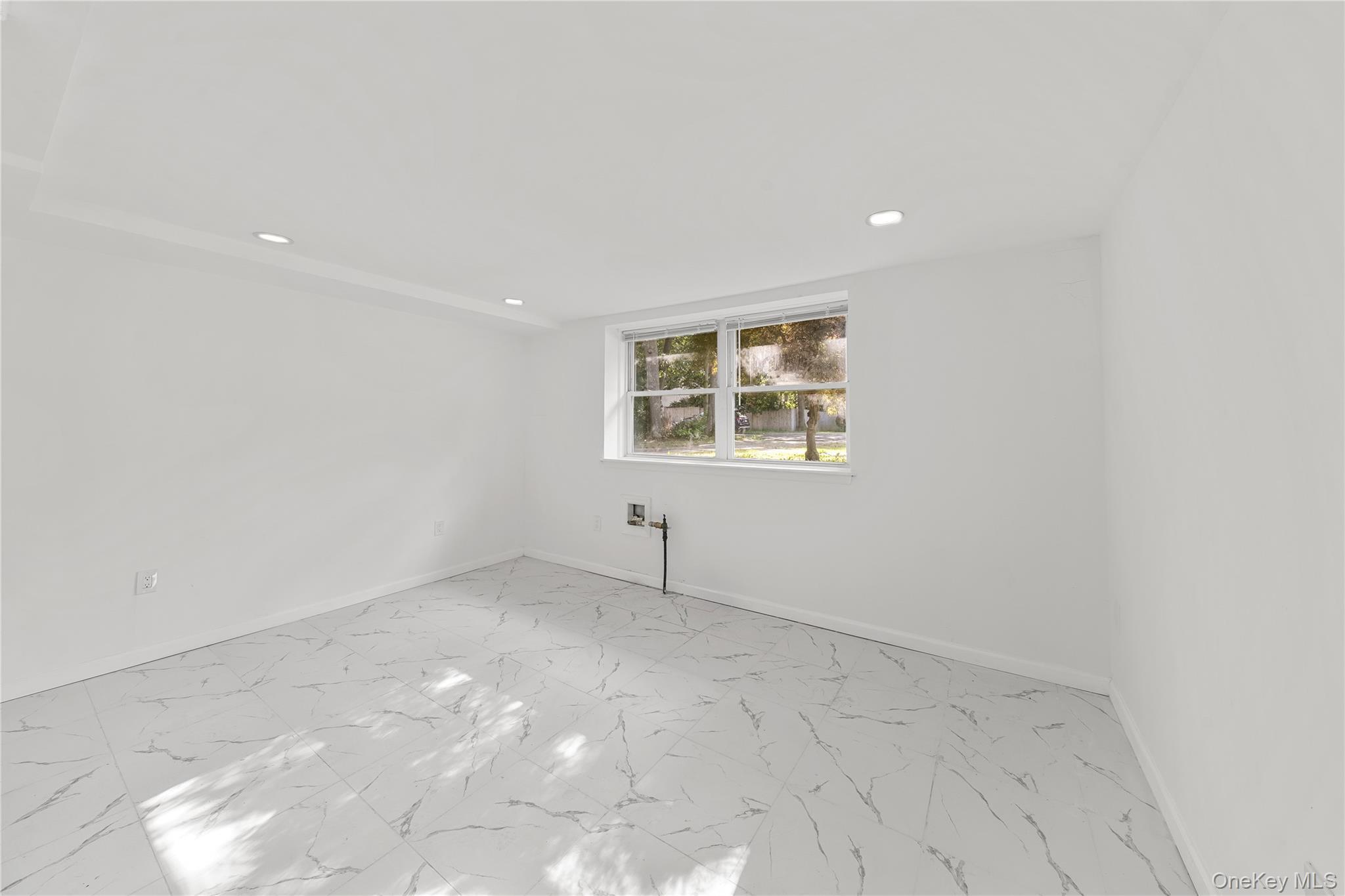Single Family Concord Road  Suffolk County, NY 11967, MLS-1043877-26