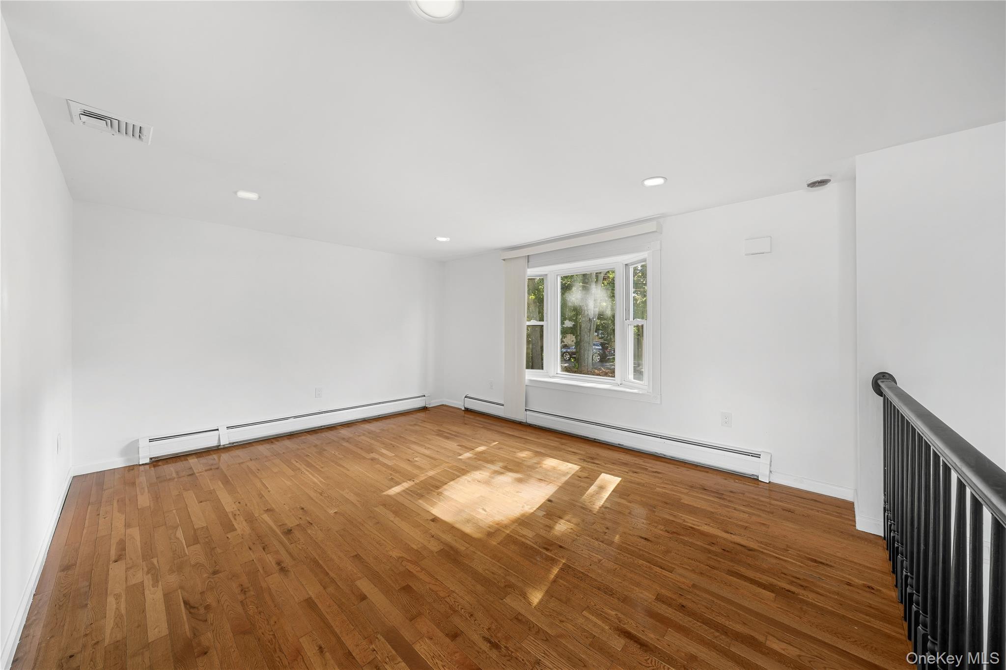 Single Family Concord Road  Suffolk County, NY 11967, MLS-1043877-4