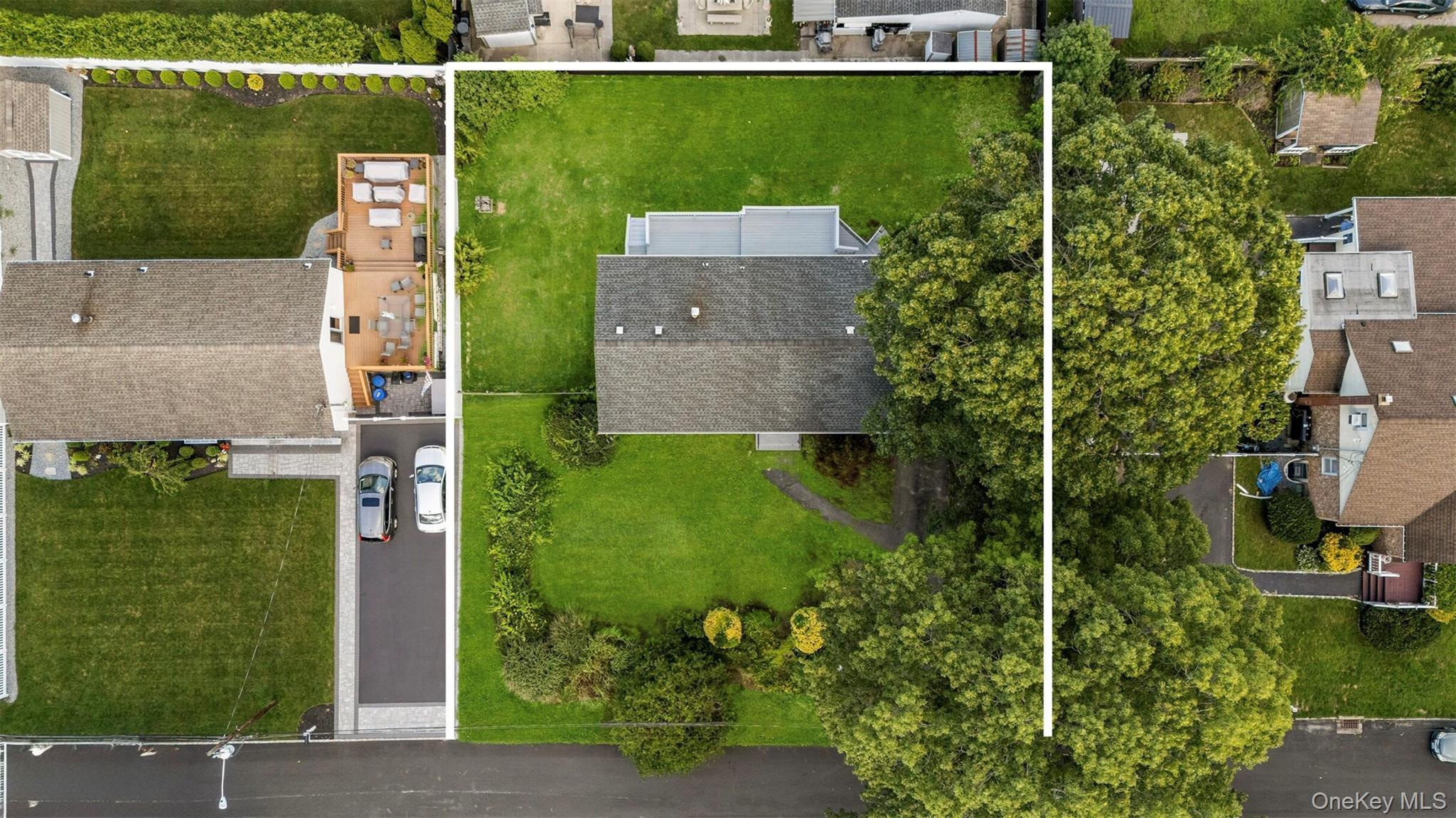 Single Family Concord Road  Suffolk County, NY 11967, MLS-1043877-45