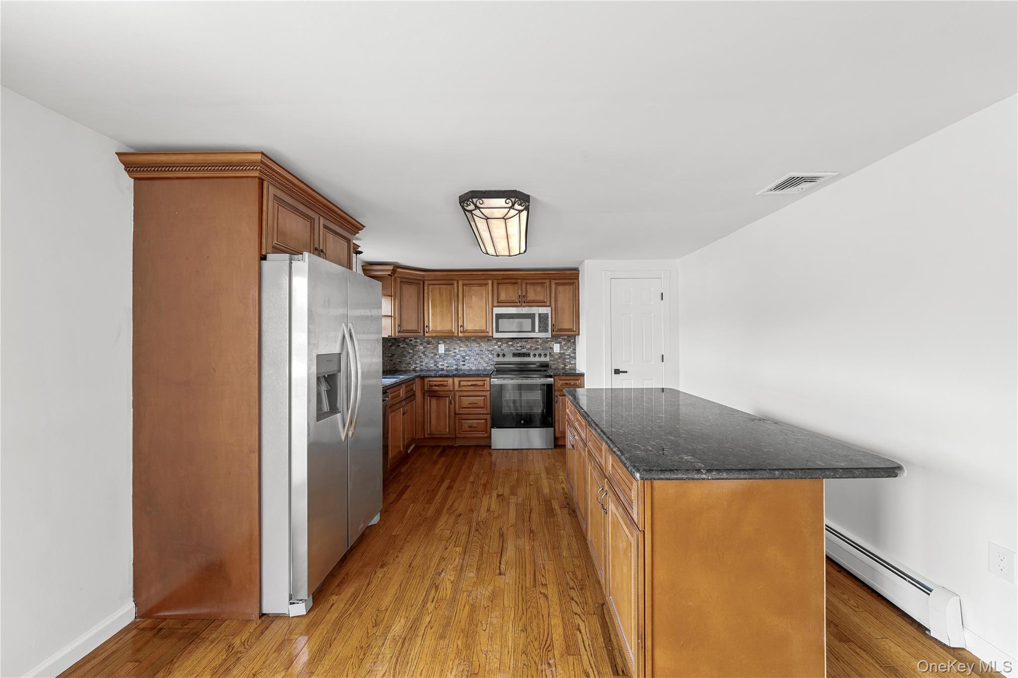 Single Family Concord Road  Suffolk County, NY 11967, MLS-1043877-9