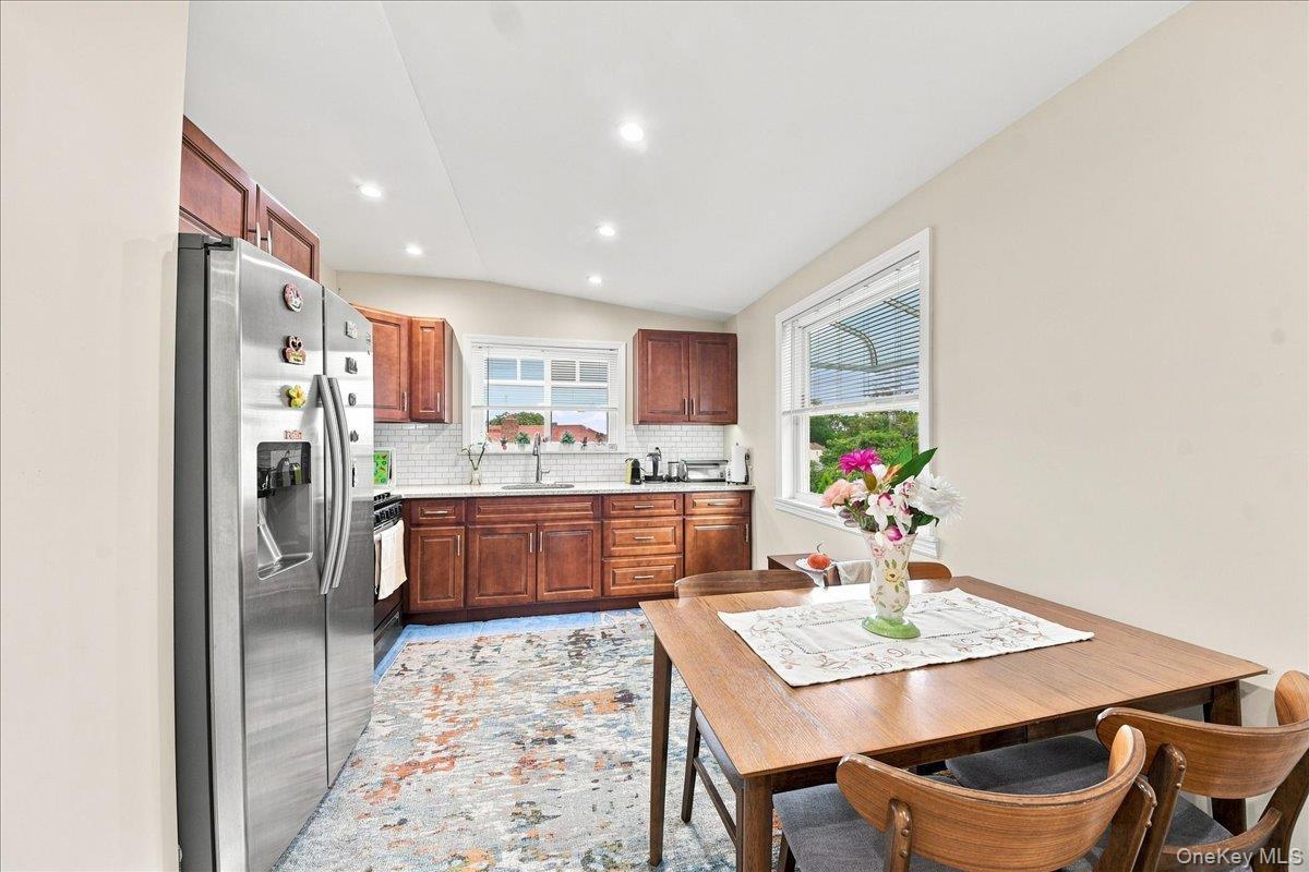 Single Family Siegfried Place  Bronx, NY 10465, MLS-1043881-17