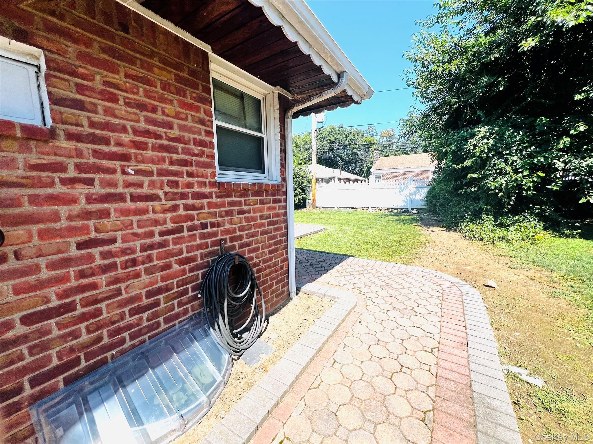 Single Family Dean Drive  Nassau County, NY 11510, MLS-1043901-2