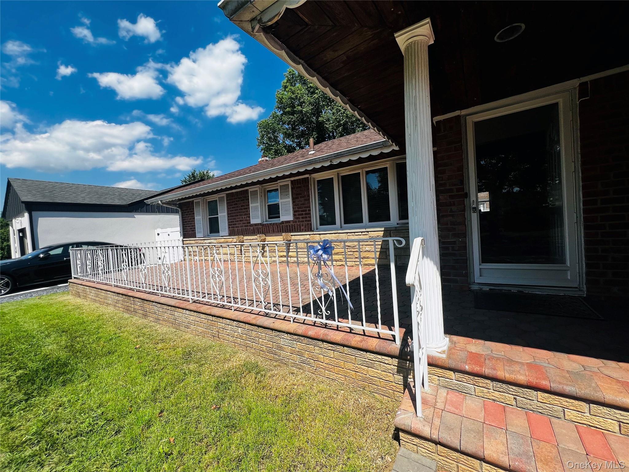Single Family Dean Drive  Nassau County, NY 11510, MLS-1043901-4