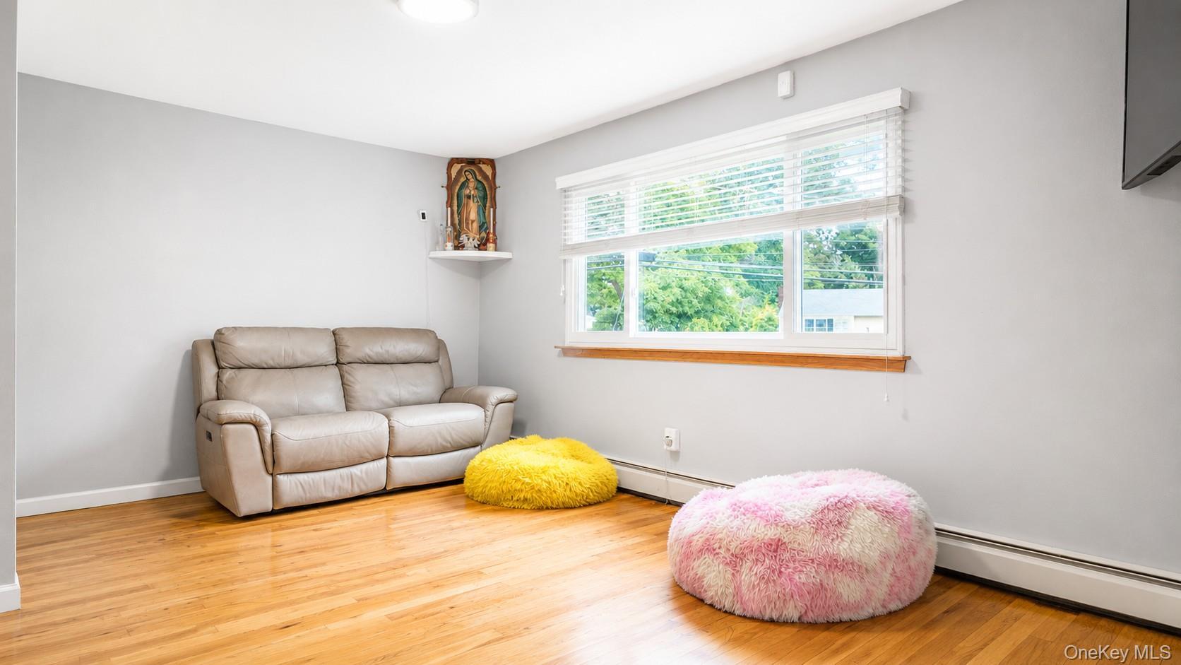 Single Family Brennan Street Suffolk County, NY 11743, MLS-1043915-11