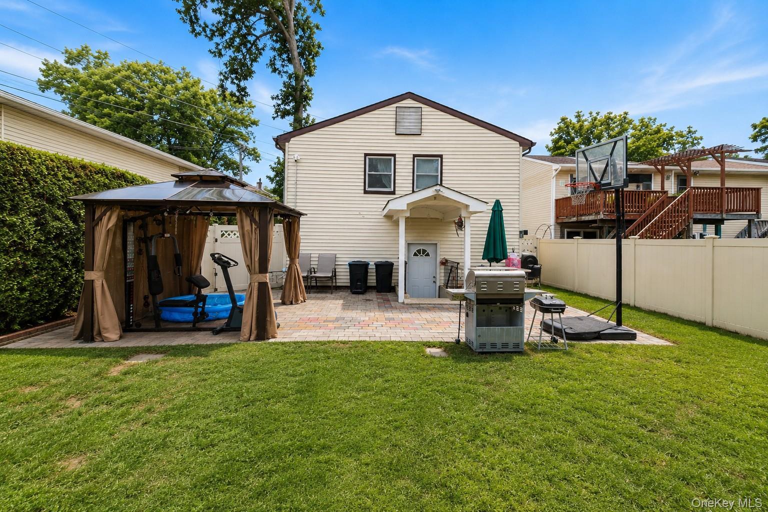 Single Family Brennan Street Suffolk County, NY 11743, MLS-1043915-2