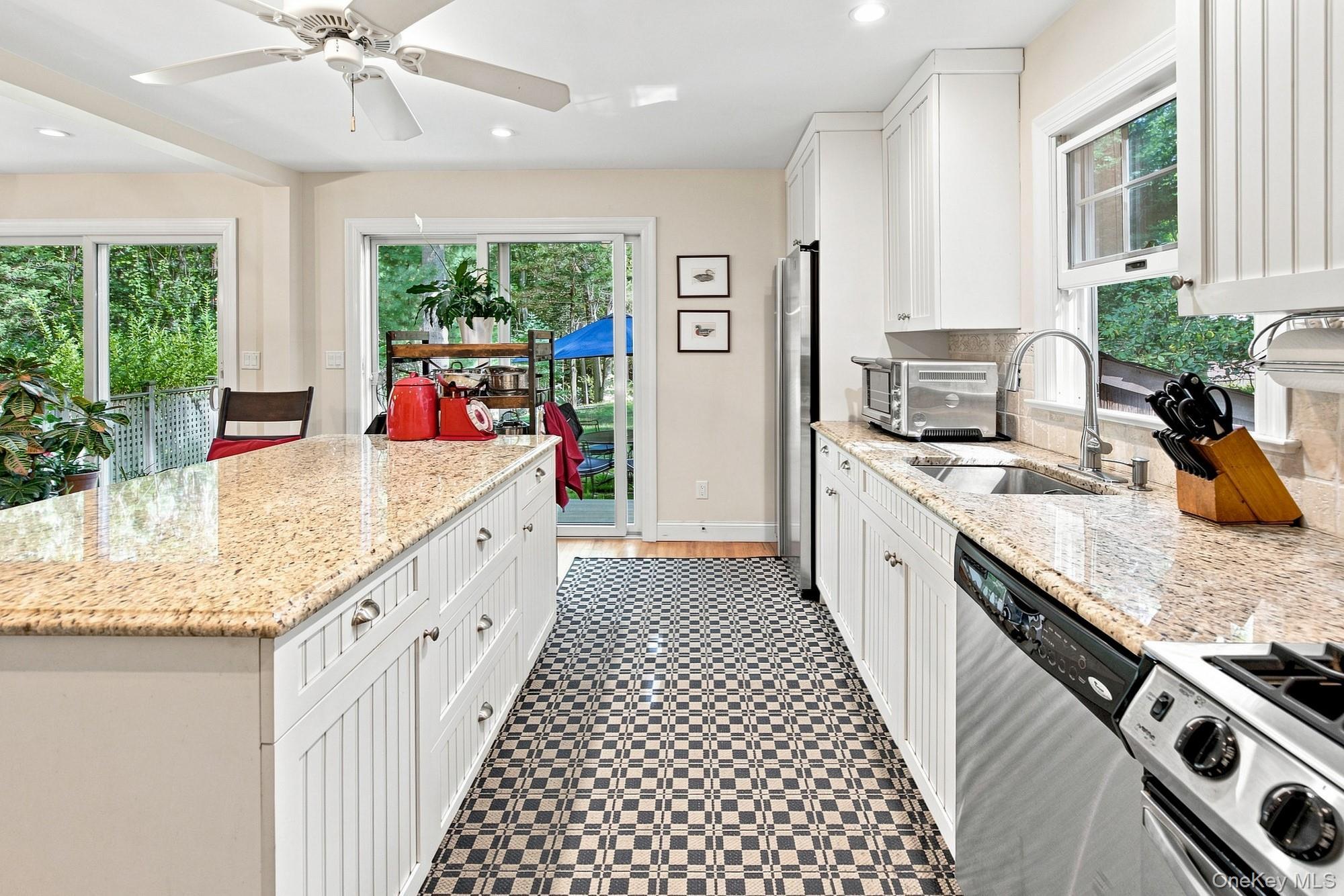 Single Family Shadyrest Drive  Suffolk County, NY 11963, MLS-1043921-10