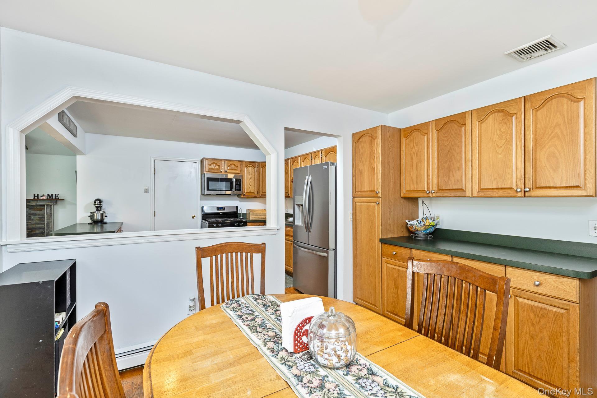 Single Family Evergreen Drive Suffolk County, NY 11949, MLS-1043961-18
