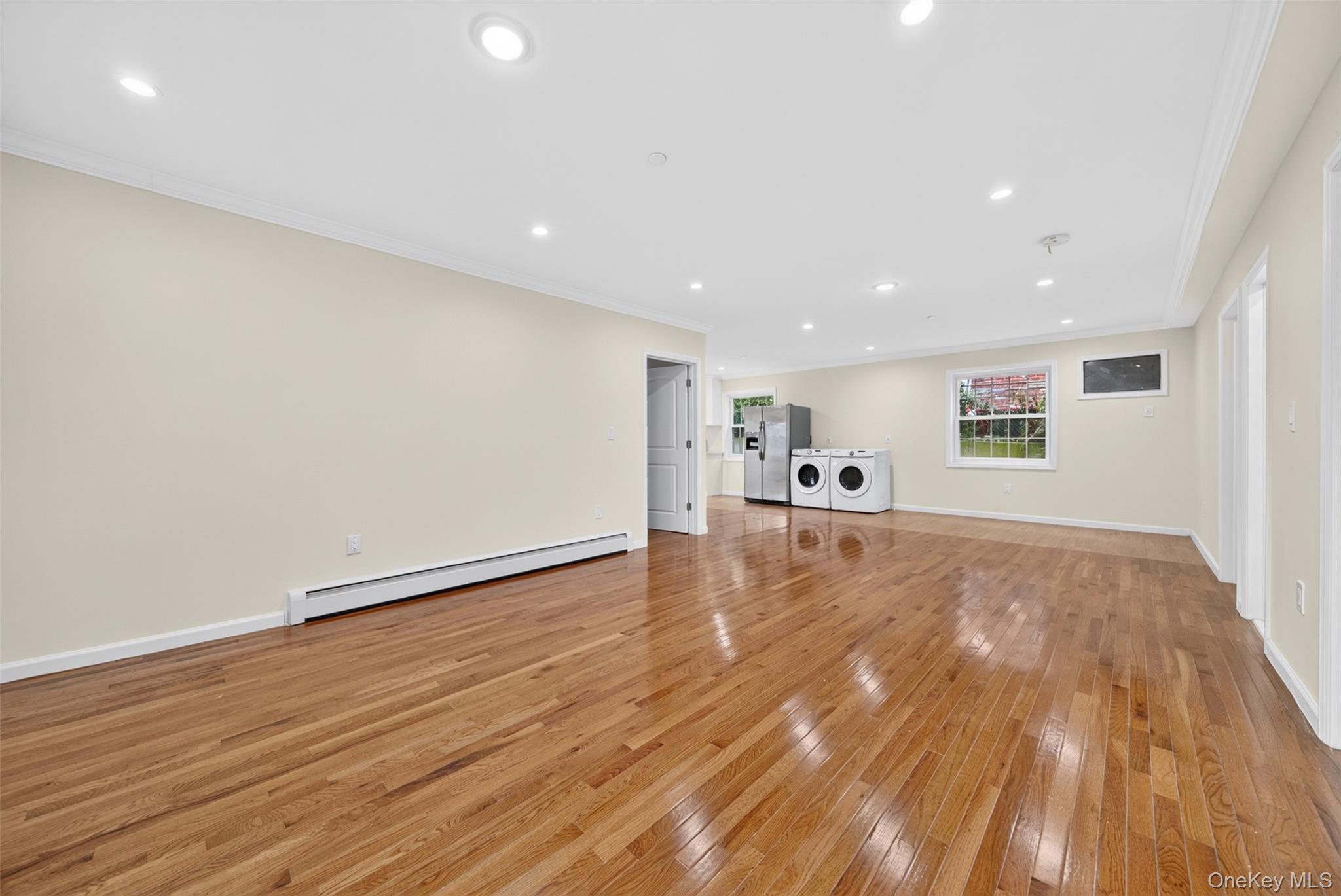 Single Family 85th Avenue  Queens, NY 11432, MLS-1043962-15