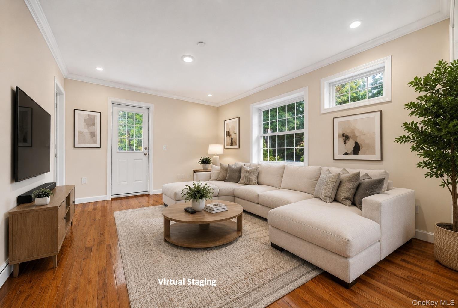 Single Family 85th Avenue  Queens, NY 11432, MLS-1043962-4