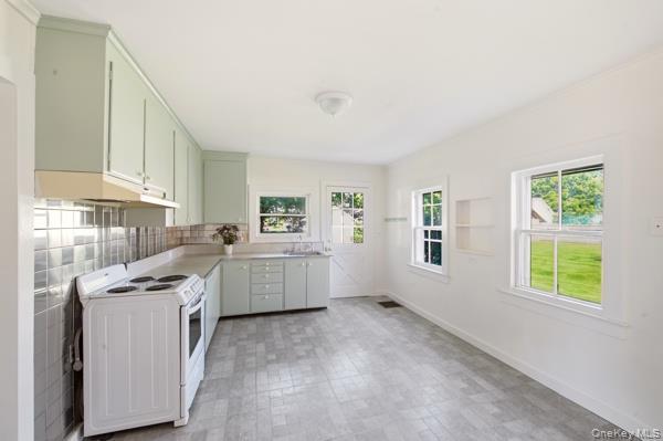 Single Family Railroad Ave. Suffolk County, NY 11934, MLS-1043968-12