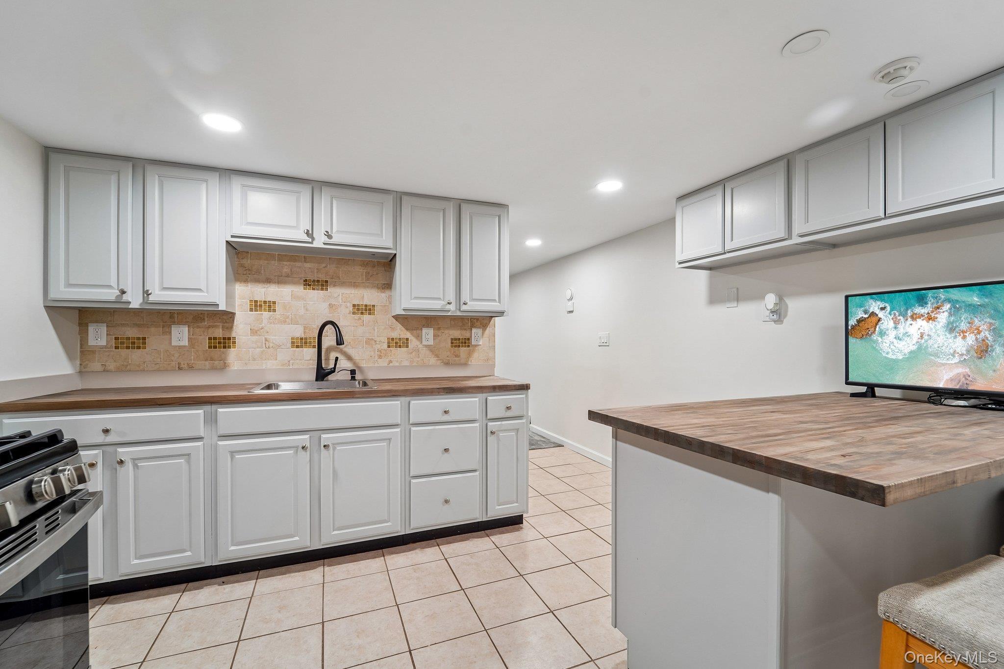 Single Family Fairview Place Rockland County, NY 10901, MLS-1043987-31