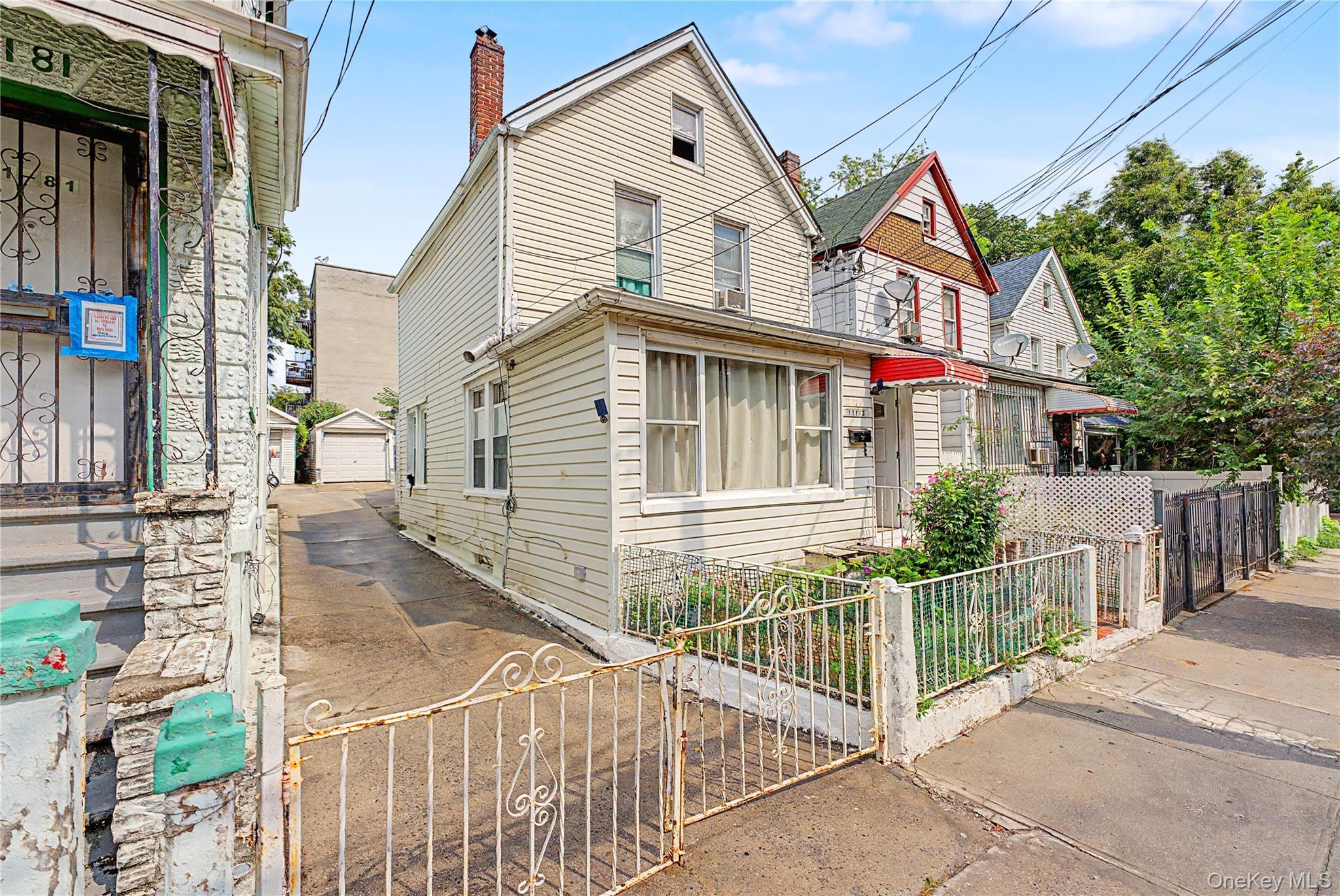 Single Family 43rd Ave  Queens, NY 11368, MLS-1043992-2