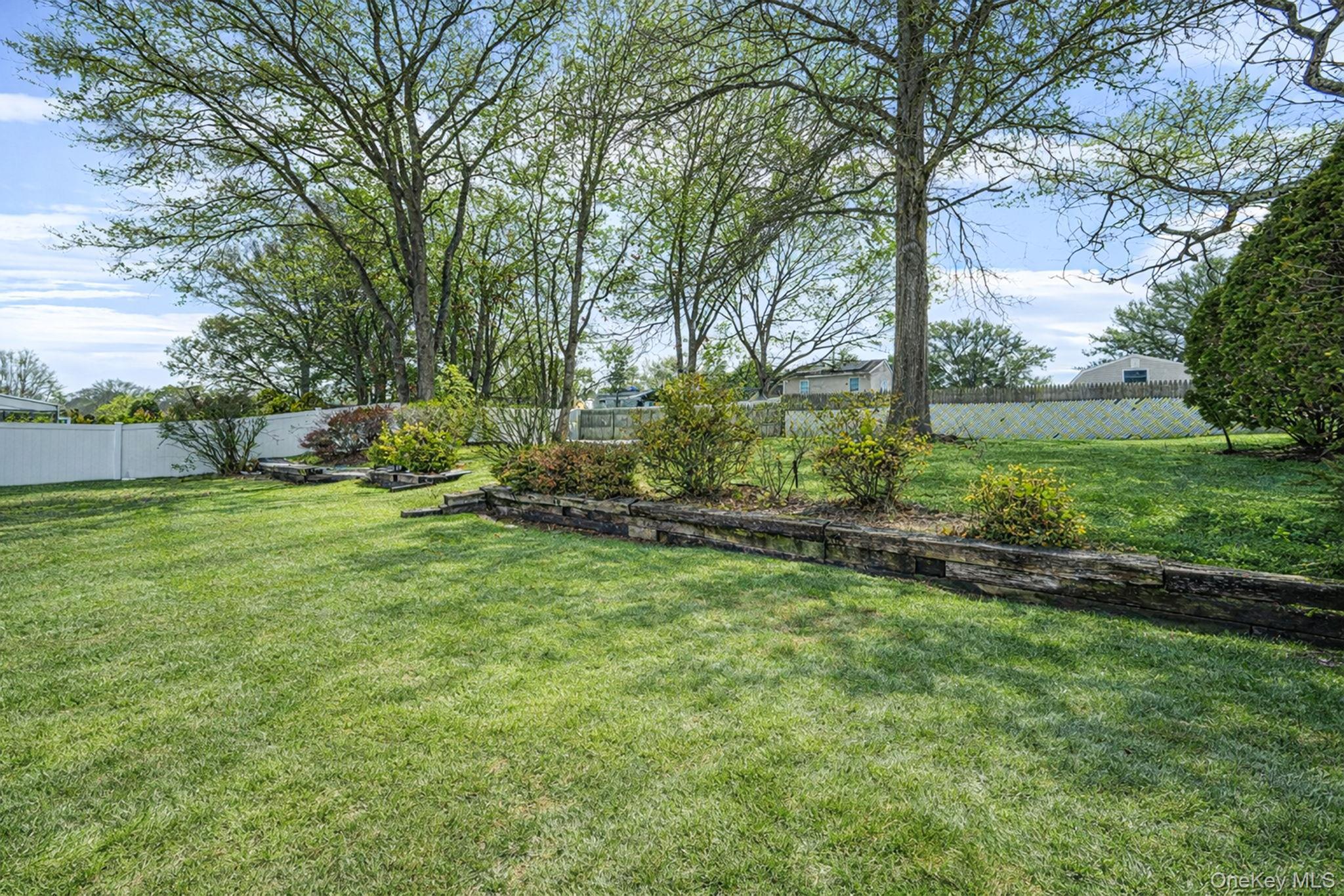 Single Family Meyer Lane Suffolk County, NY 11763, MLS-1044007-10