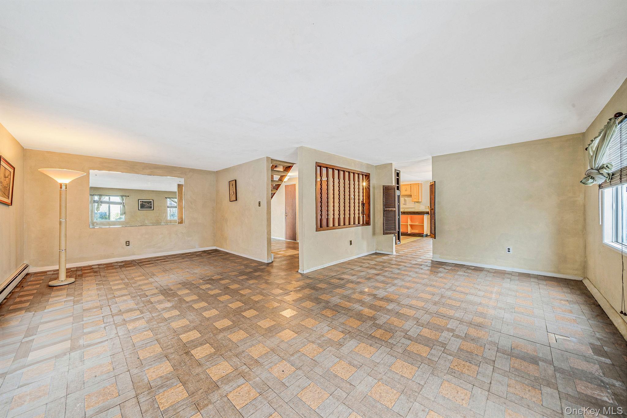Single Family Meyer Lane Suffolk County, NY 11763, MLS-1044007-12