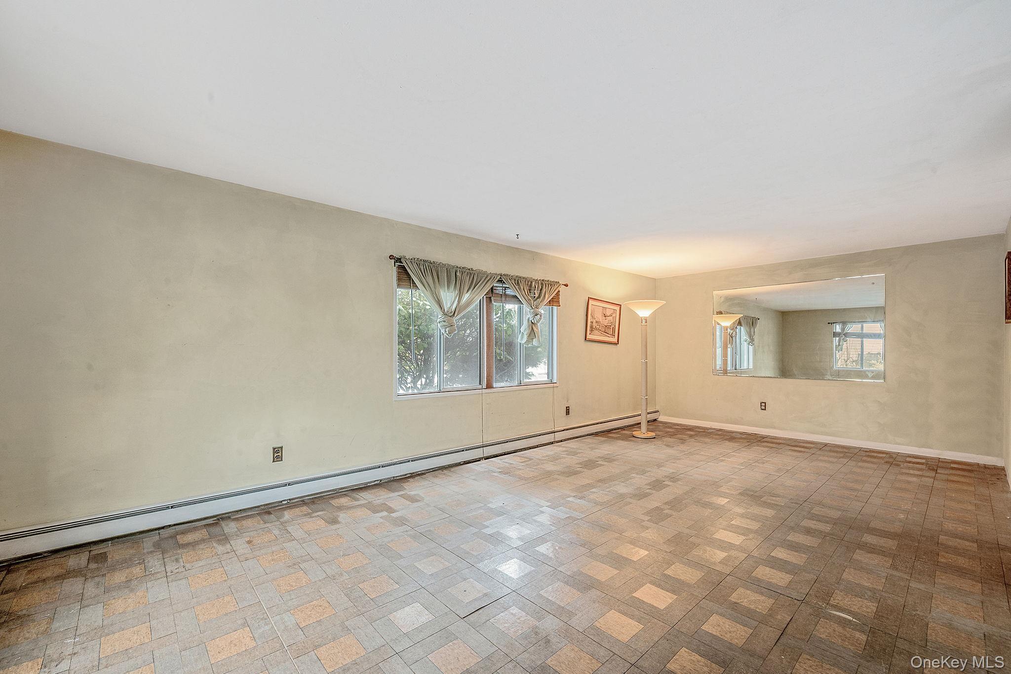Single Family Meyer Lane Suffolk County, NY 11763, MLS-1044007-14