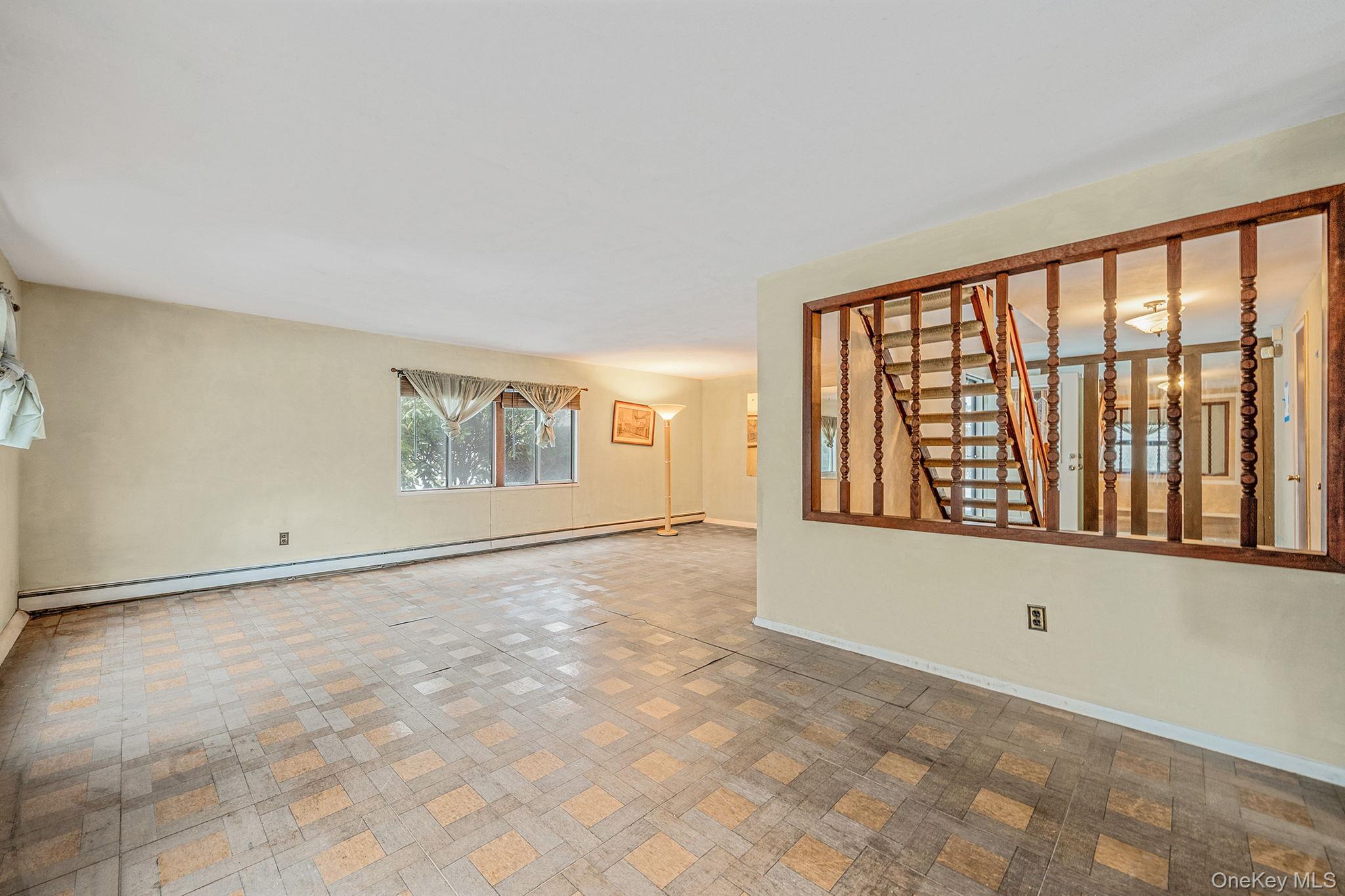 Single Family Meyer Lane Suffolk County, NY 11763, MLS-1044007-16