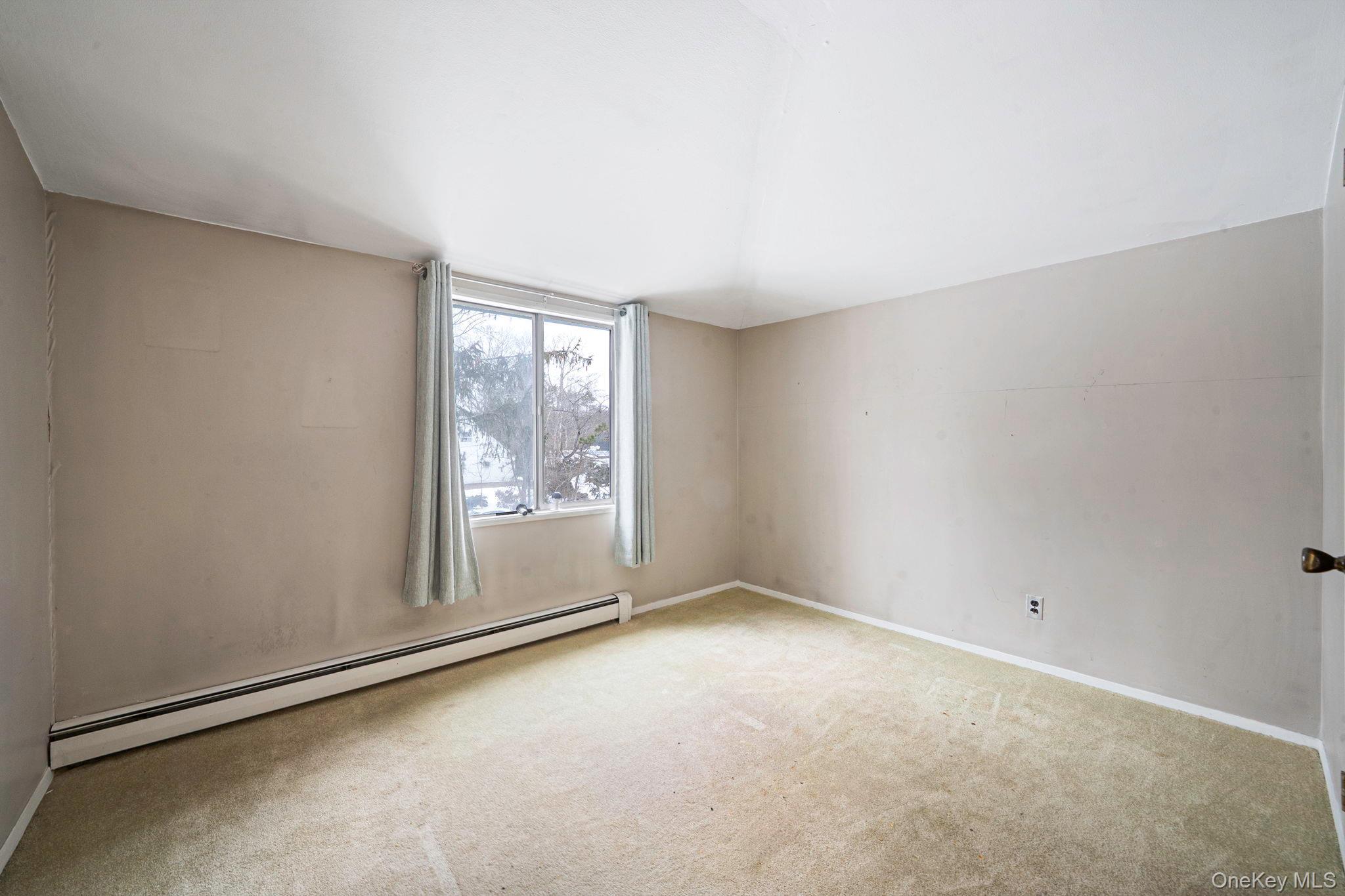 Single Family Meyer Lane Suffolk County, NY 11763, MLS-1044007-21
