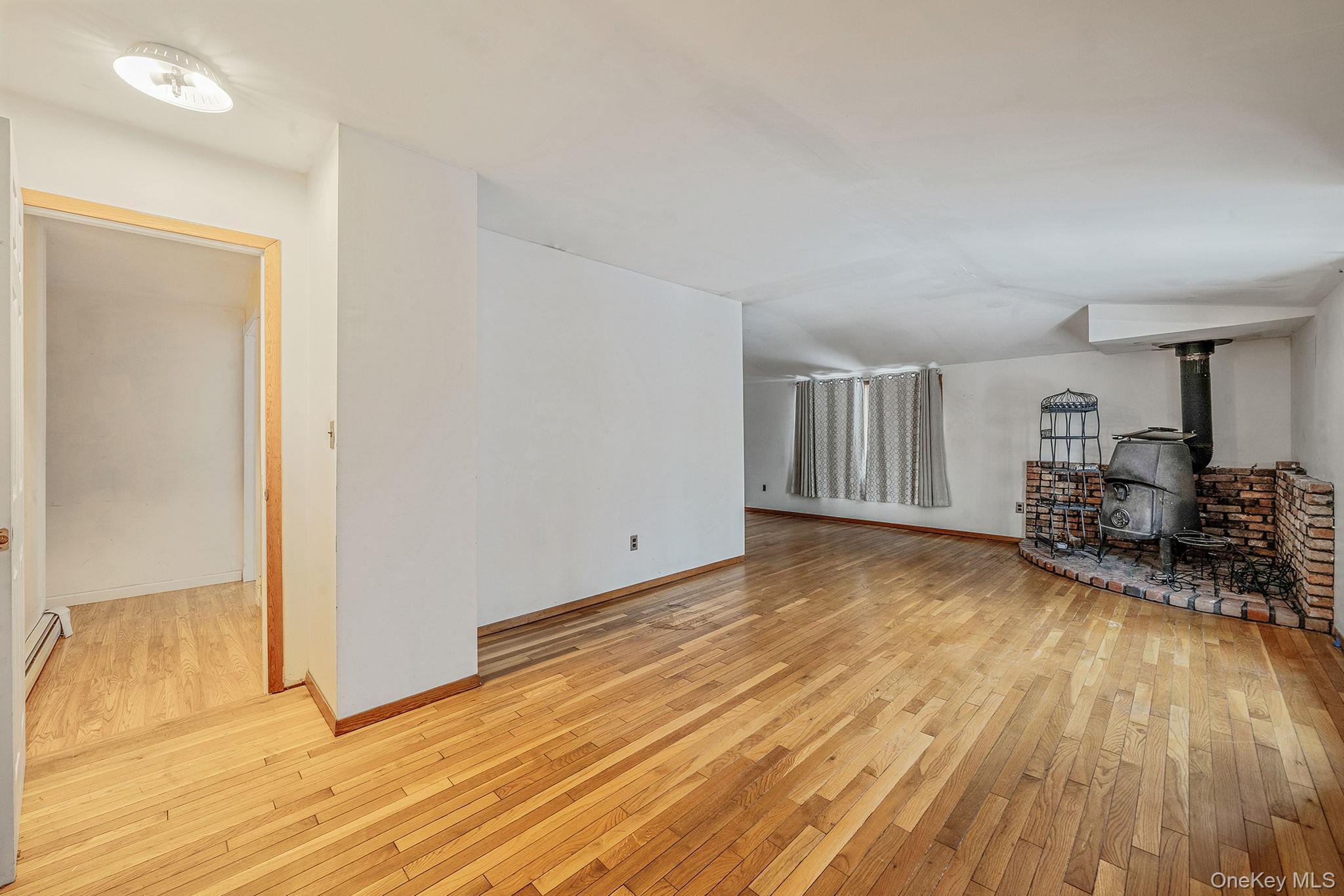 Single Family Meyer Lane Suffolk County, NY 11763, MLS-1044007-27