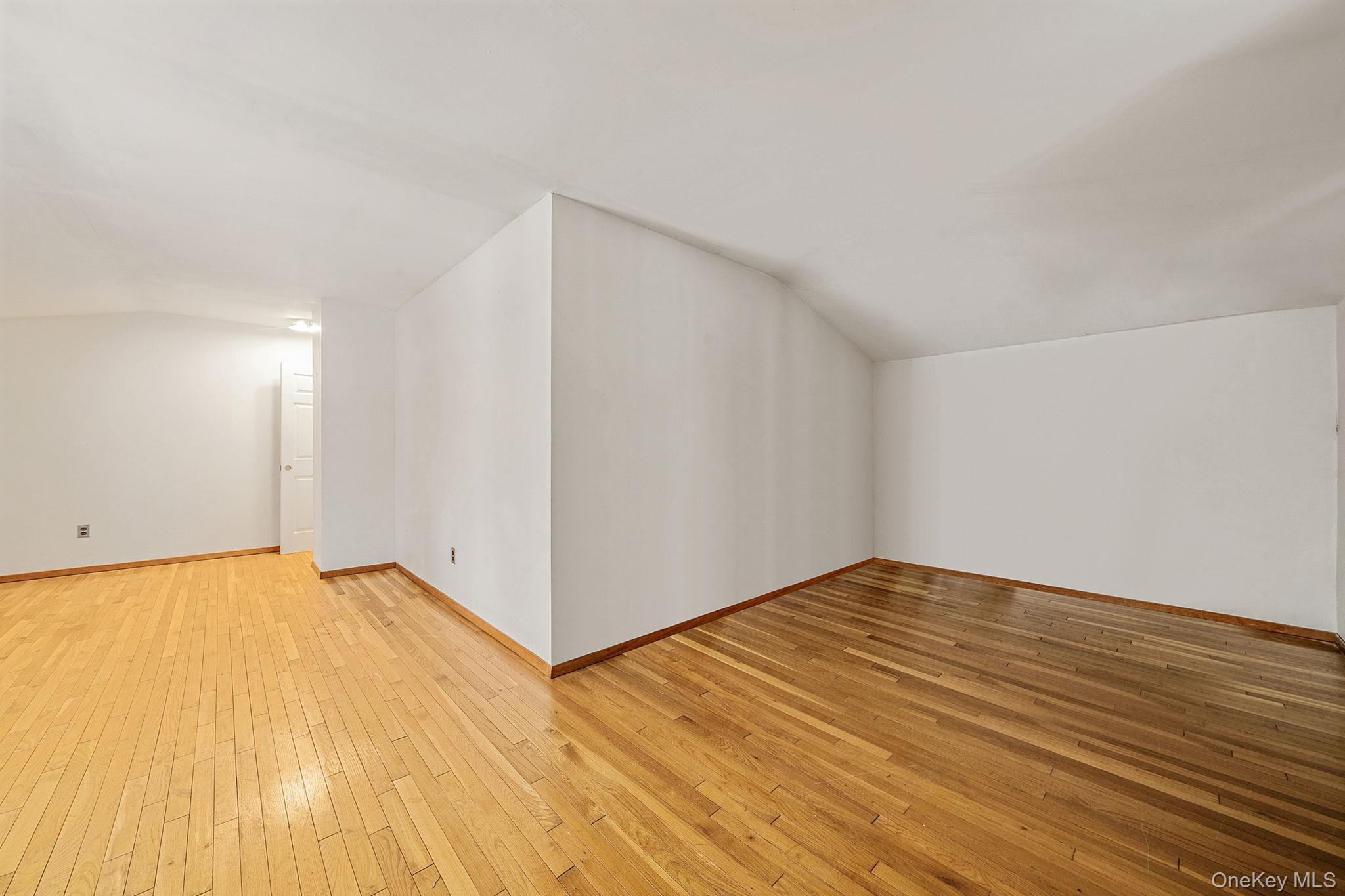Single Family Meyer Lane Suffolk County, NY 11763, MLS-1044007-28