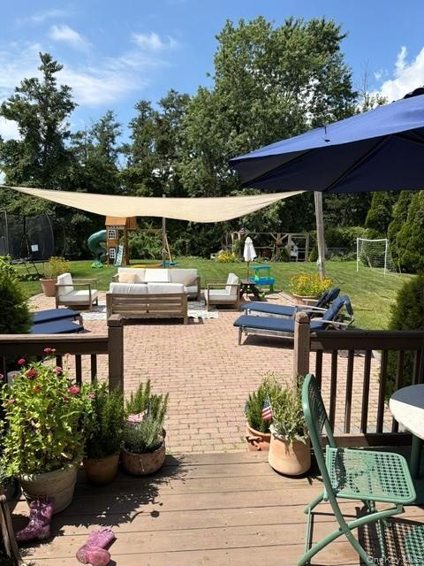Single Family Vanderbilt Boulevard  Suffolk County, NY 11769, MLS-1044054-23