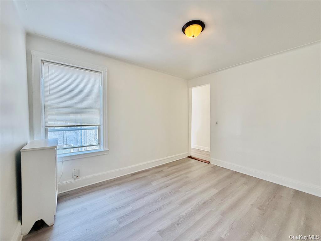 Single Family Radcliff Avenue  Bronx, NY 10462, MLS-1044105-10