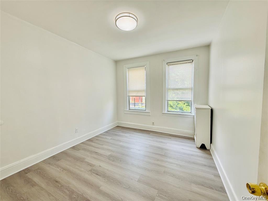 Single Family Radcliff Avenue  Bronx, NY 10462, MLS-1044105-11
