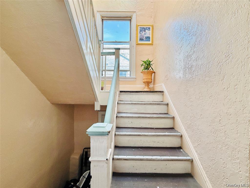Single Family Radcliff Avenue  Bronx, NY 10462, MLS-1044105-18