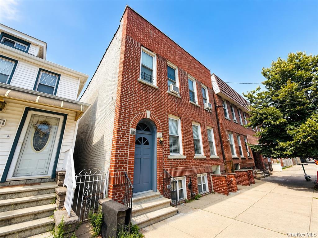 Single Family Radcliff Avenue  Bronx, NY 10462, MLS-1044105-26