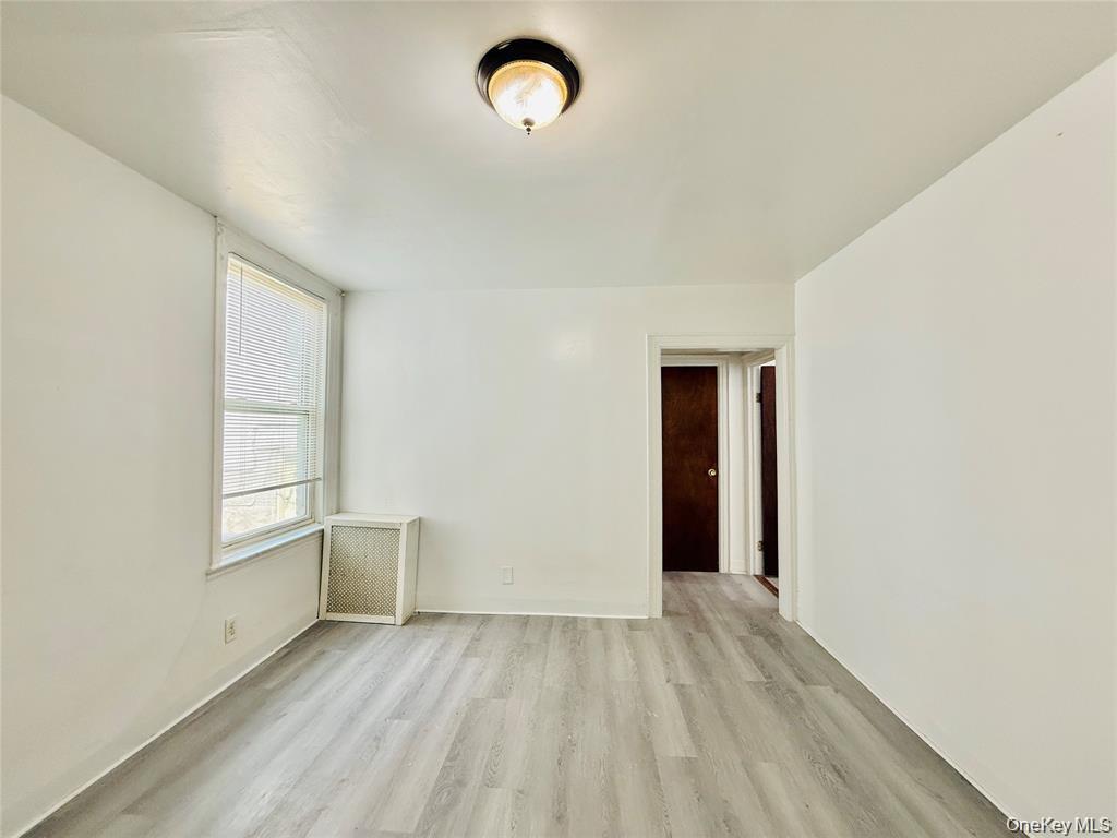 Single Family Radcliff Avenue  Bronx, NY 10462, MLS-1044105-3