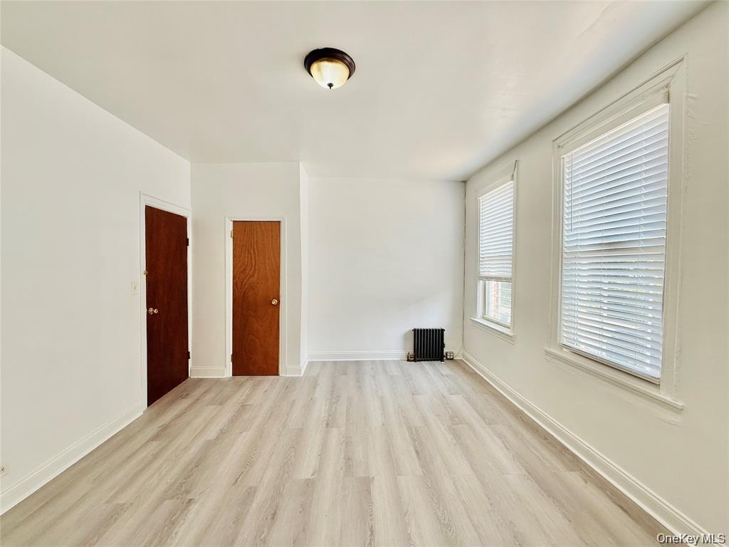 Single Family Radcliff Avenue  Bronx, NY 10462, MLS-1044105-5