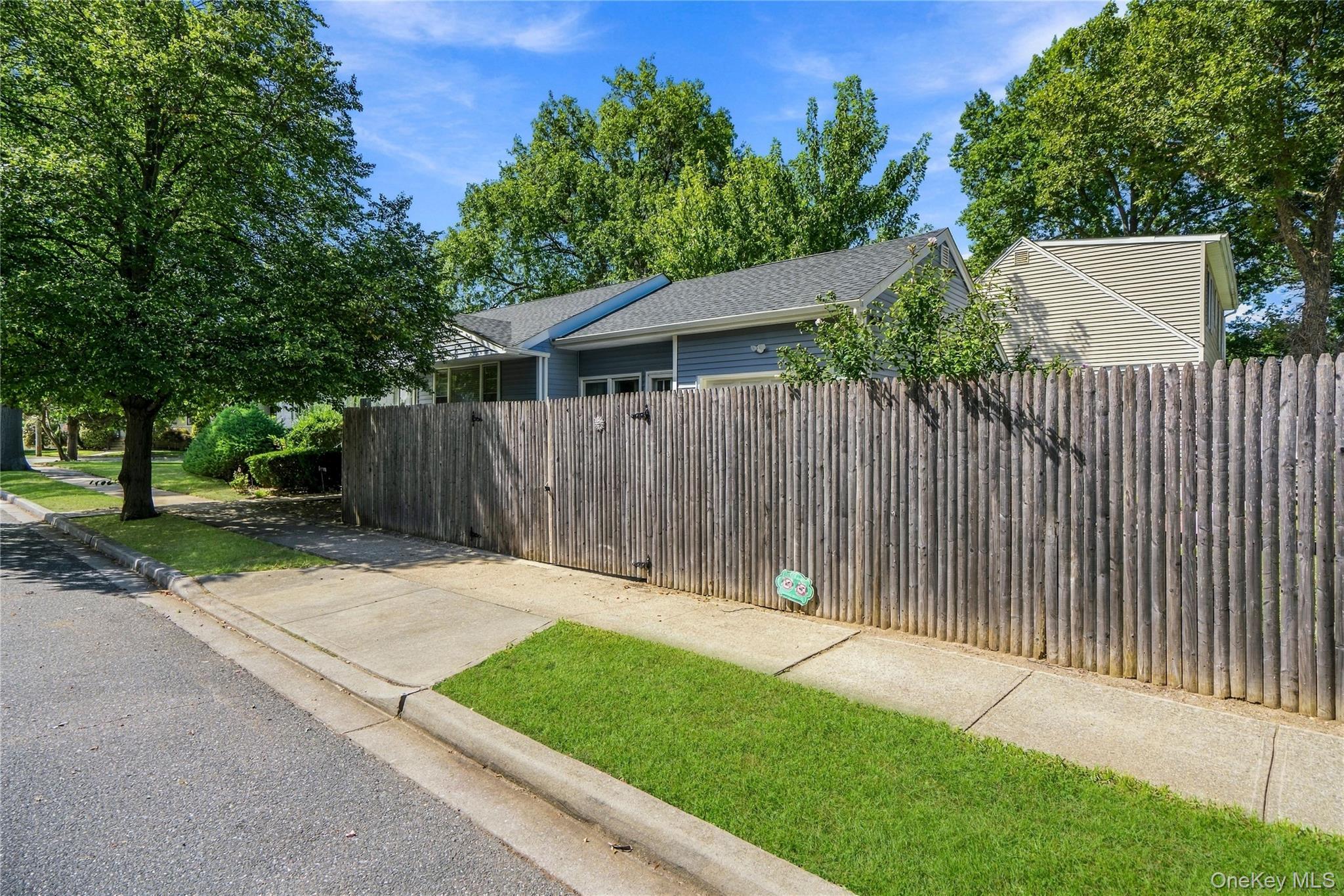 Single Family Ivanhoe Drive  Nassau County, NY 11566, MLS-1044116-36