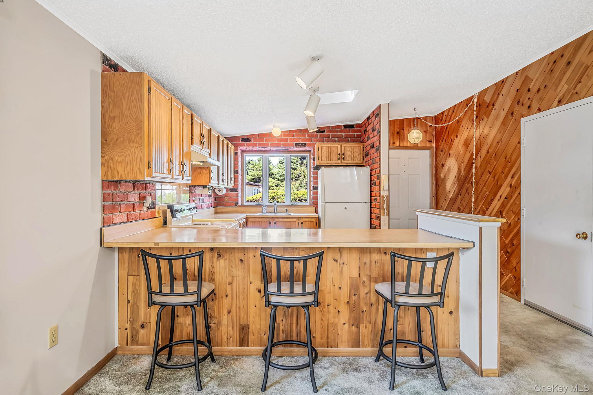Single Family Dogwood Lane Suffolk County, NY 11949, MLS-1044125-2