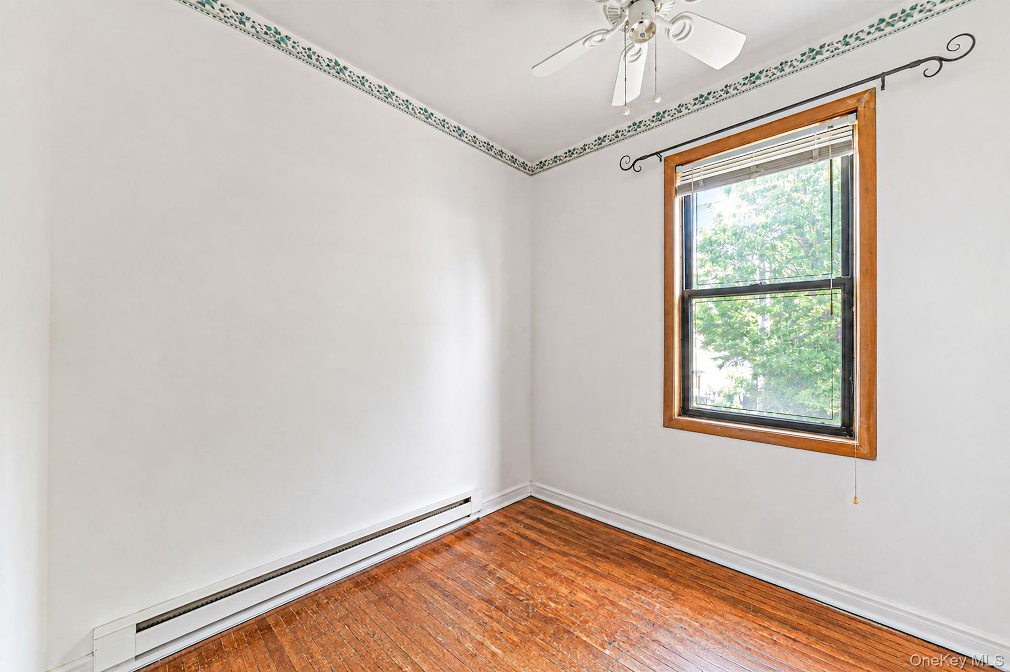 Single Family Clintonville Street Queens, NY 11357, MLS-1044134-16
