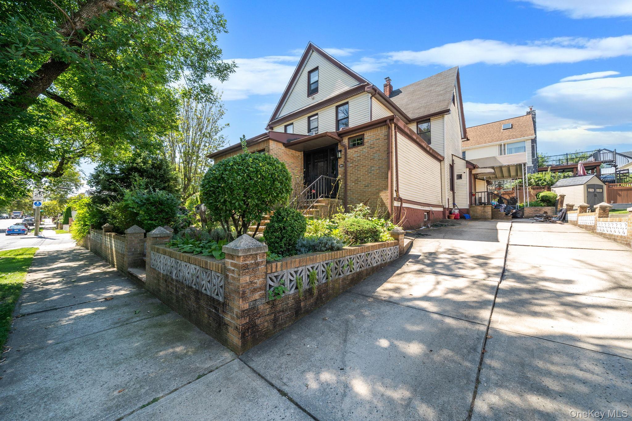 Single Family Clintonville Street Queens, NY 11357, MLS-1044134-2