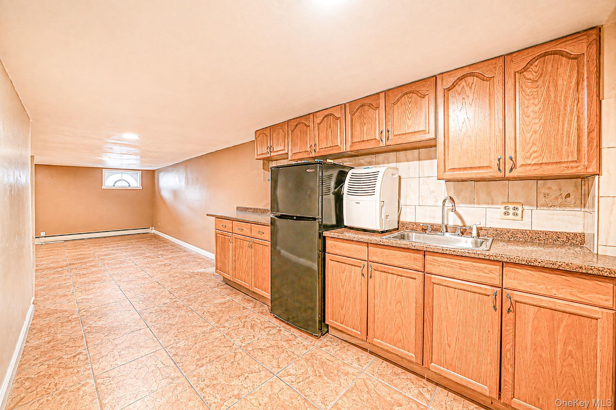Single Family Clintonville Street Queens, NY 11357, MLS-1044134-25
