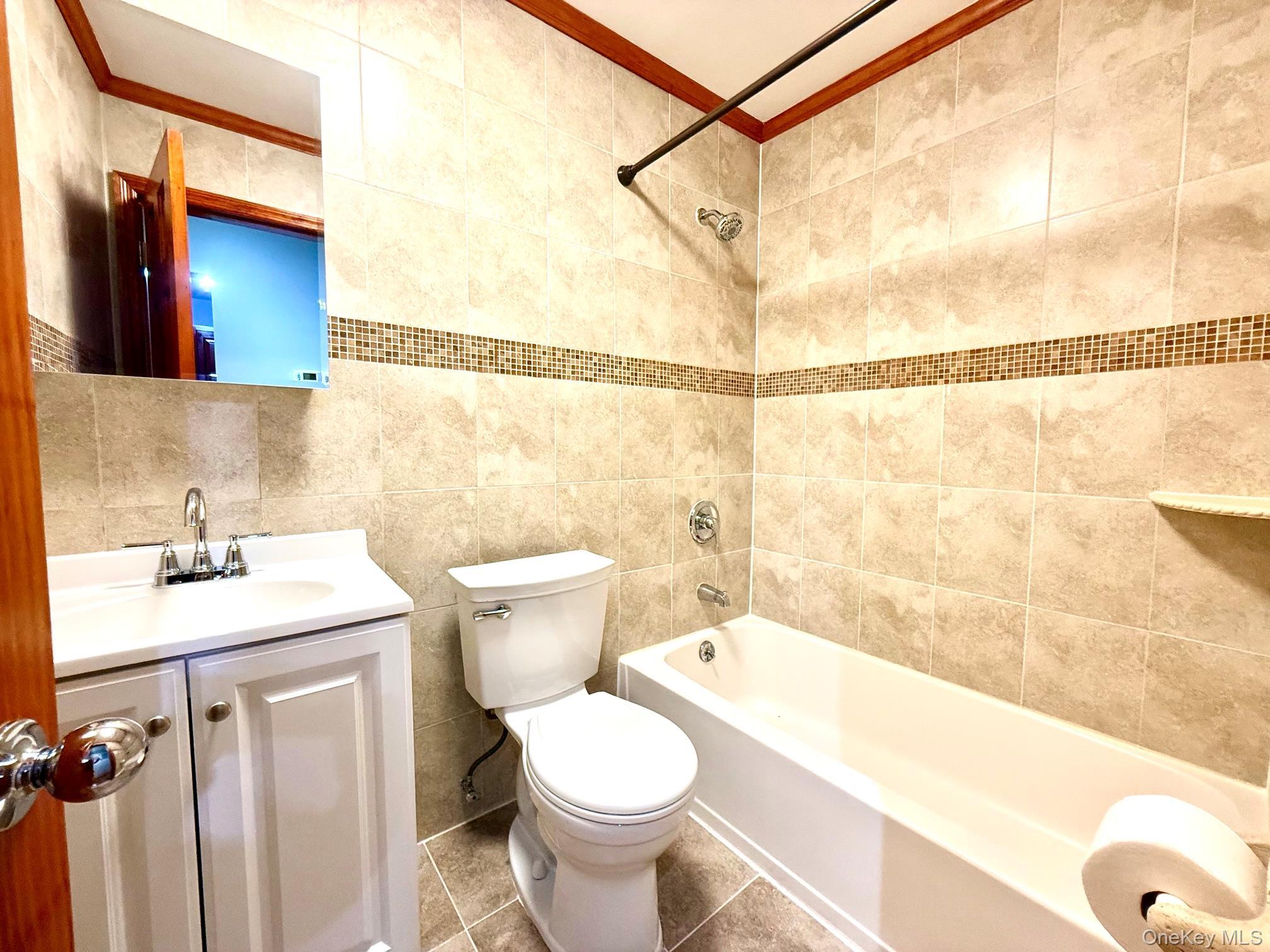 Single Family Metropolitan Avenue Queens, NY 11379, MLS-1044145-10
