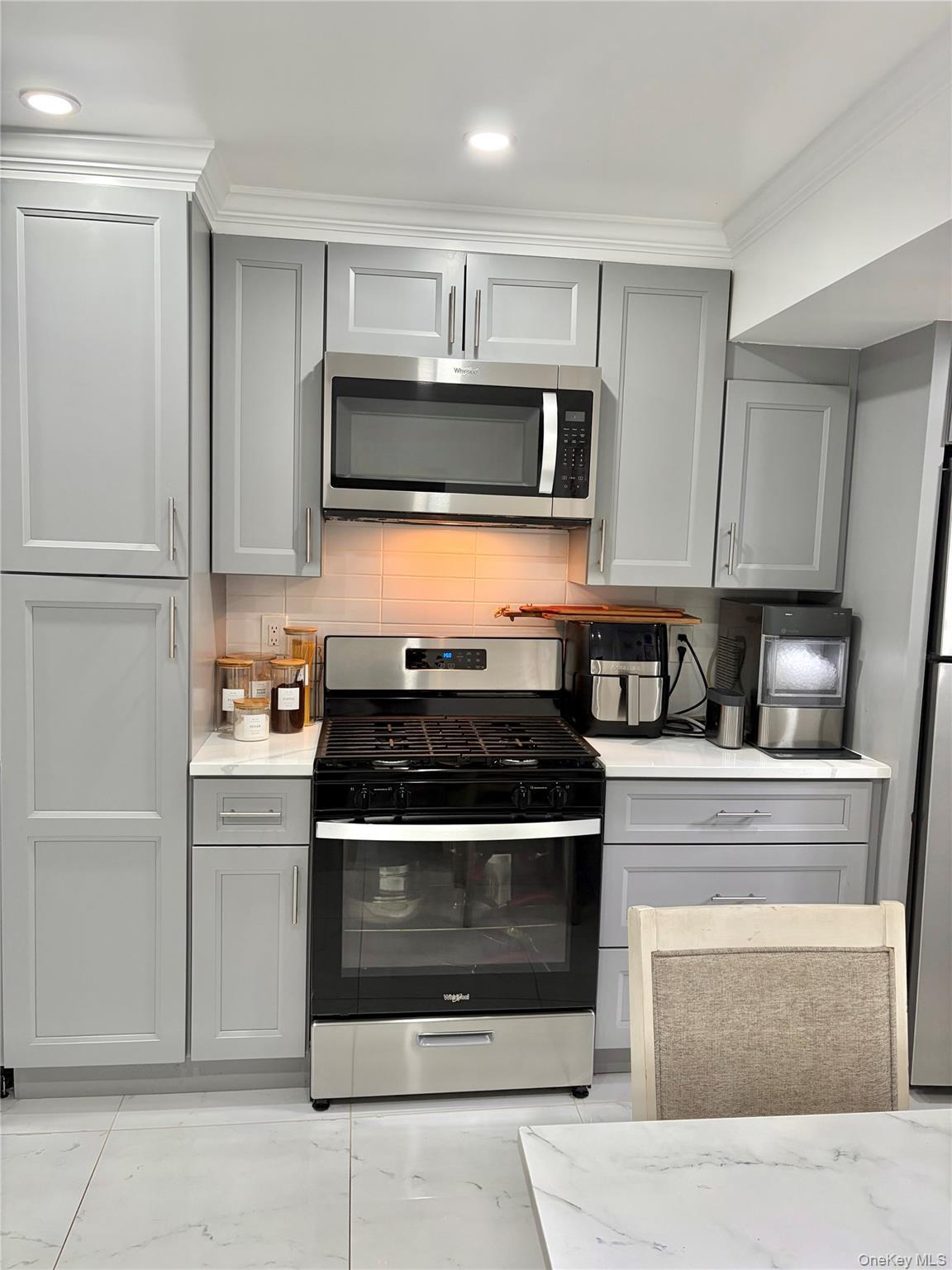 Single Family Valentine Street  Nassau County, NY 11542, MLS-1044147-16