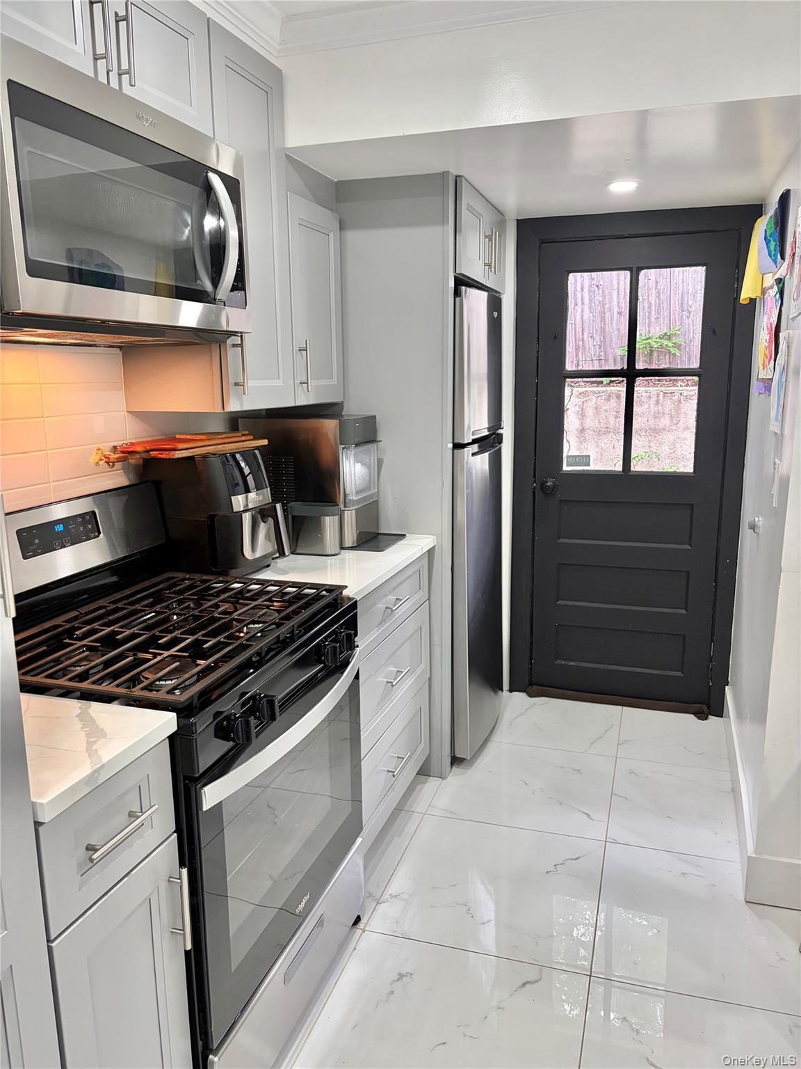Single Family Valentine Street  Nassau County, NY 11542, MLS-1044147-17