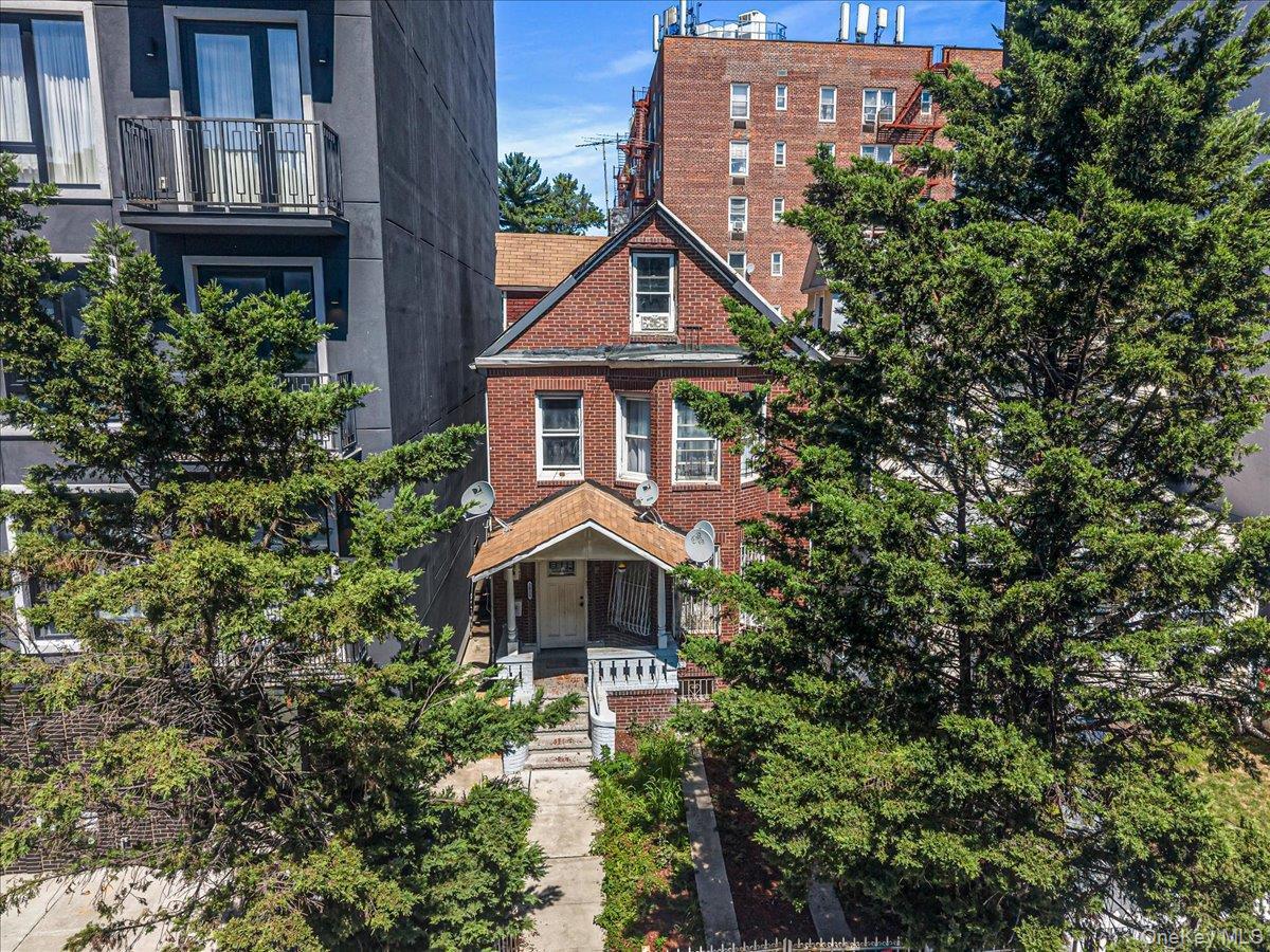 Single Family Clarendon Road  Brooklyn, NY 11226, MLS-1044165-2