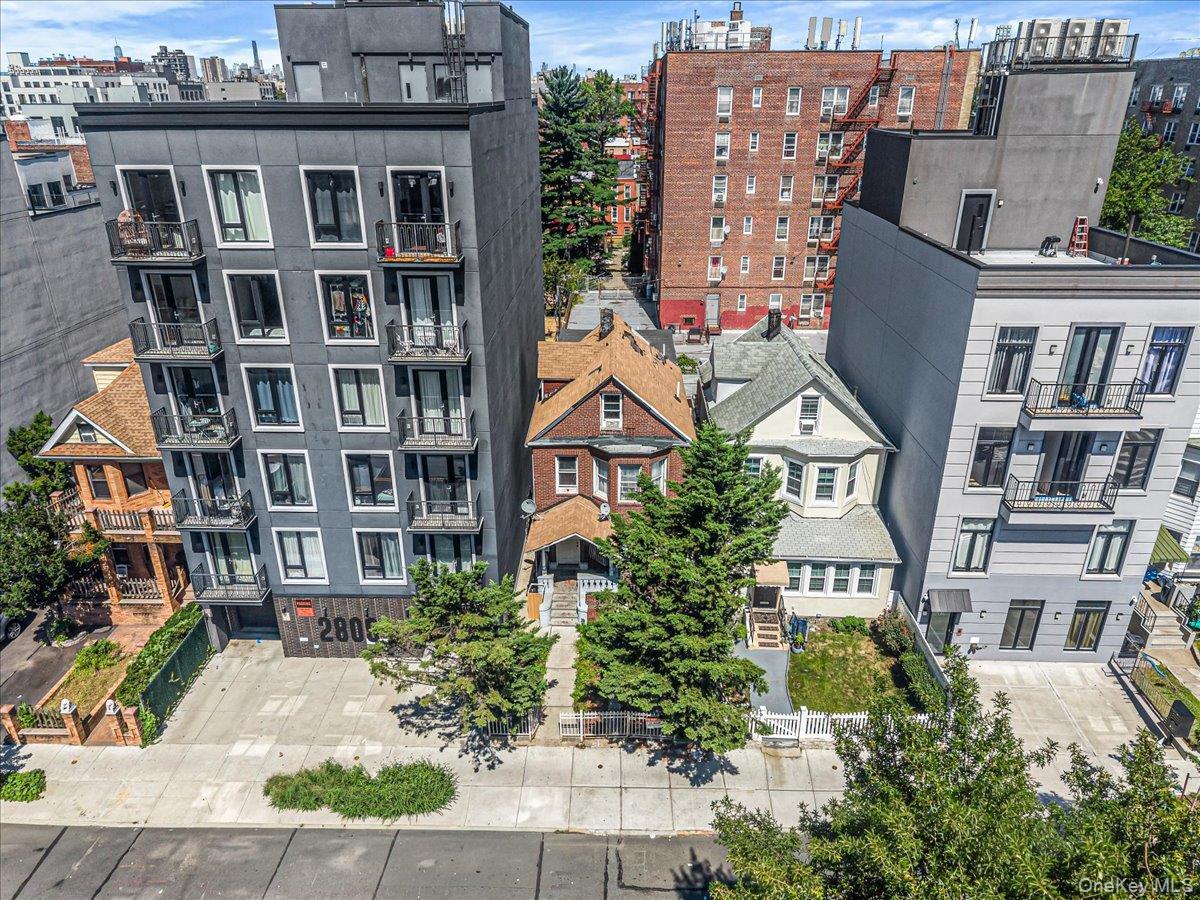 Single Family Clarendon Road  Brooklyn, NY 11226, MLS-1044165-4