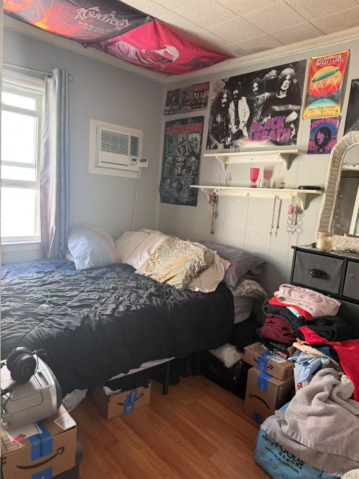 Single Family 247th Street  Queens, NY 11363, MLS-1044181-7