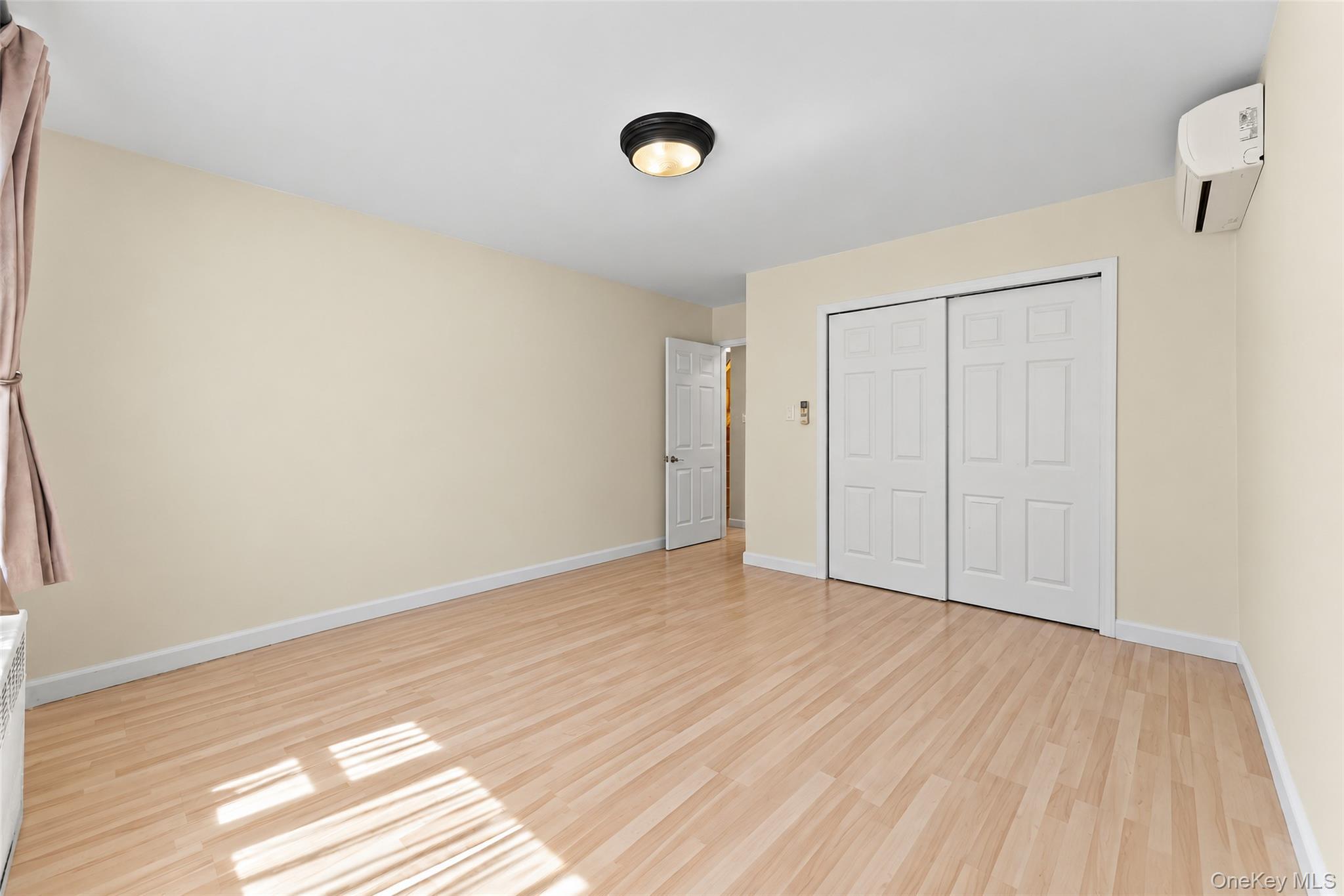 Single Family 53rd Avenue Queens, NY 11364, MLS-1044185-14