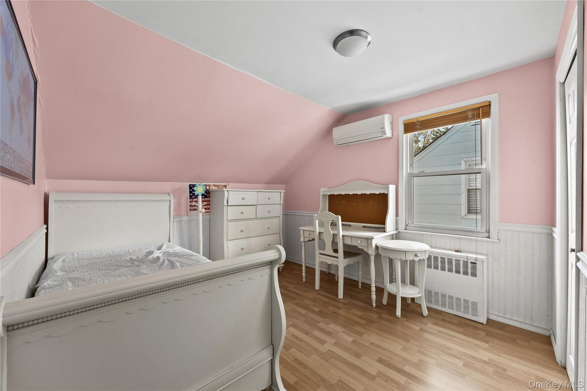Single Family 53rd Avenue Queens, NY 11364, MLS-1044185-18