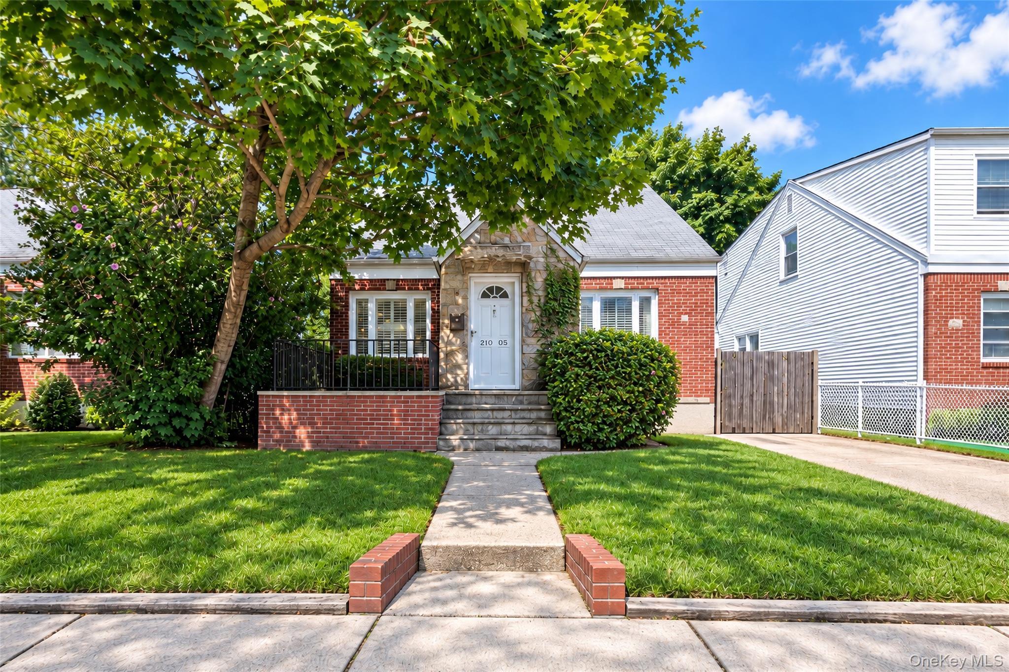 Single Family 53rd Avenue Queens, NY 11364, MLS-1044185-2