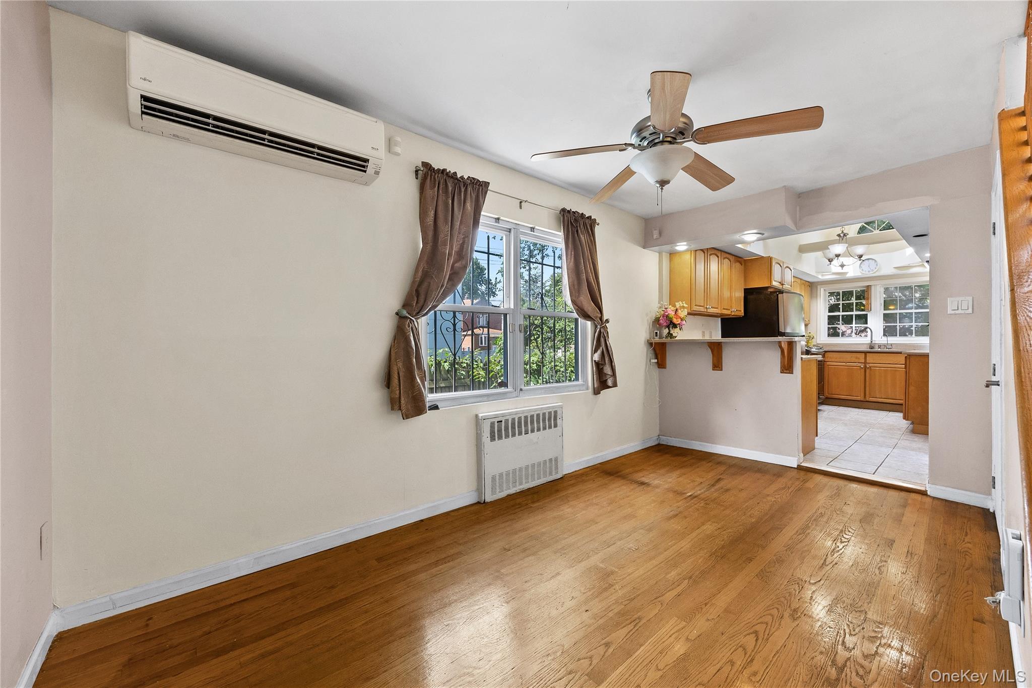 Single Family 53rd Avenue Queens, NY 11364, MLS-1044185-7