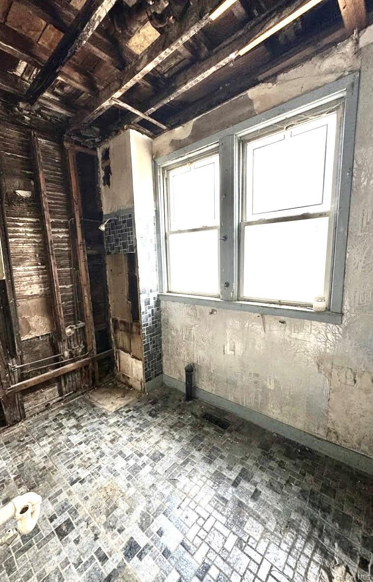 Single Family President Street Queens, NY 11691, MLS-1044186-10