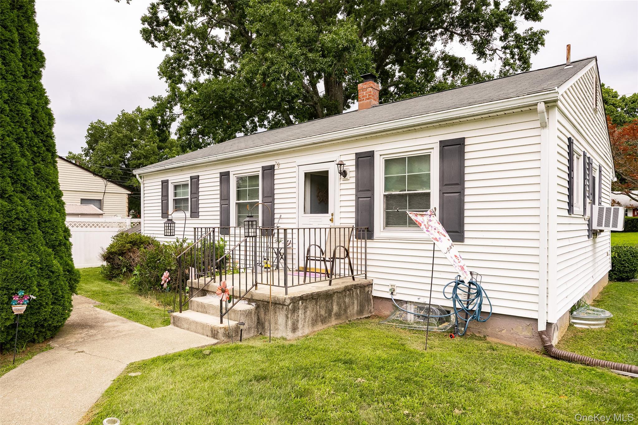 Single Family Park Lane Dutchess County, NY 12508, MLS-1044196-18
